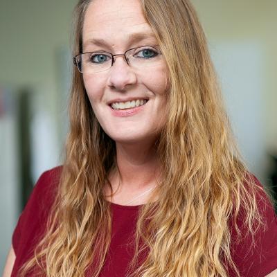 Dawn Niles headshot